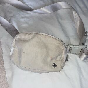 Lululemon Everywhere Belt Bag